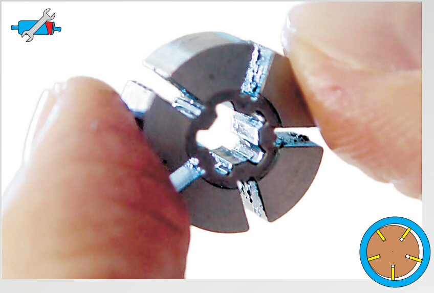 Mécanisme encrassé d'une pompe à ailettes  Le rotor est tellement encrassé que les différentes ailettes (enlevées ici) ne peuvent plus bouger. La pompe « tourne » toujours, mais  elle ne débite plus.