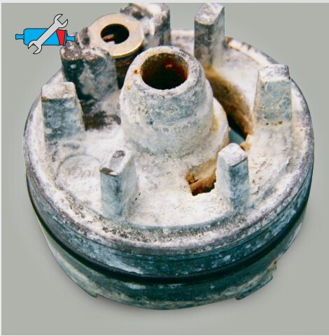 Palier extérieur rouillé d'une pompe à carburant (cliquer pour agrandir) Palier extérieur rouillé d'une pompe à carburant